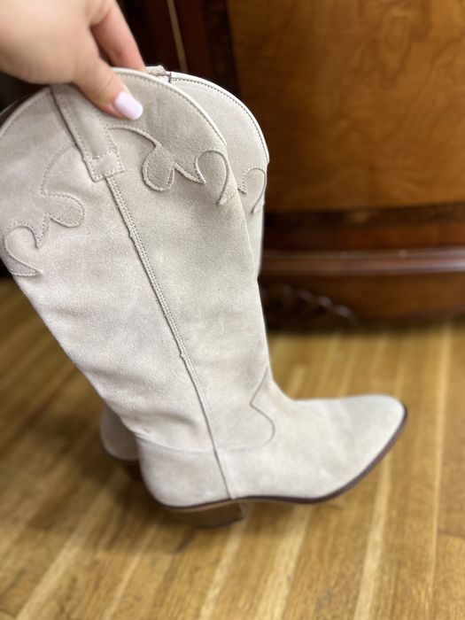 Продам нові классні стильні казаки черевики чоботи 37 і 38 Zara