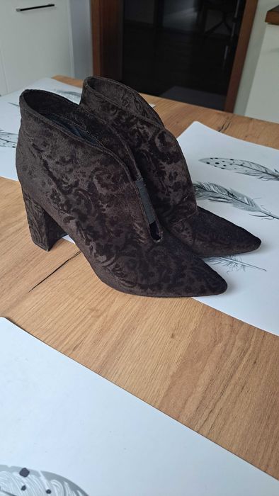 Botki czółenka rozm 40