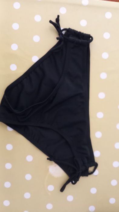 Conjunto 2 Cuecas/ parte de baixo Bikini Lefties NOVAS