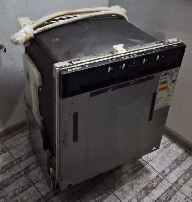 Посудомийна машина Bosch під ремонт