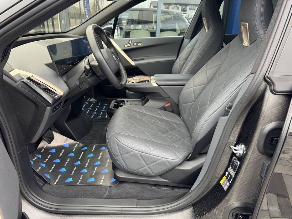 BMW iX 2023 freshauto