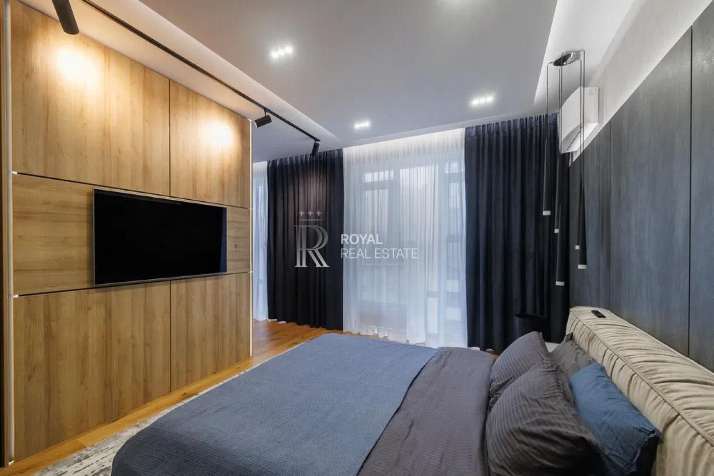 Продажа квартиры Киев 4к 160м2 ЖК Бульвар Фонтанов Печерский