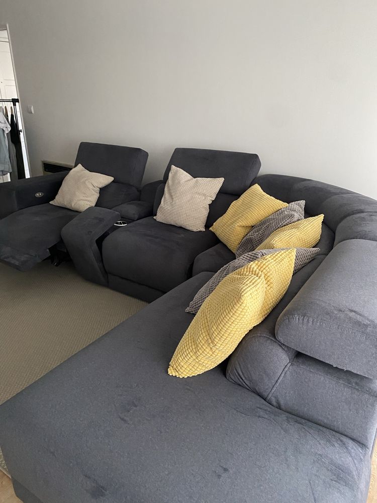 Sofa com chaise lounge e poltronas eletricas