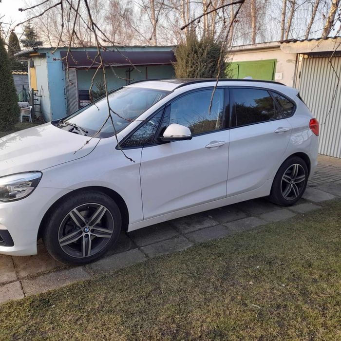 BMW Serii 2 Active Tourer 218d Pano LED