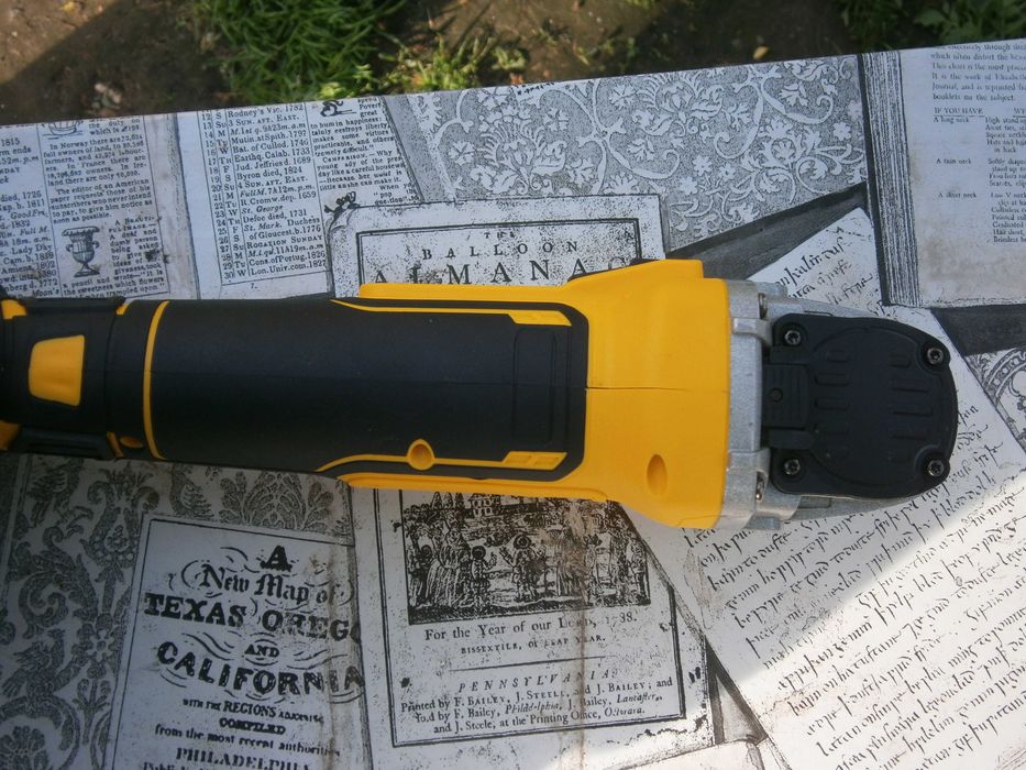 болгарка аккумуляторная dewalt 18v регулятор оборотов