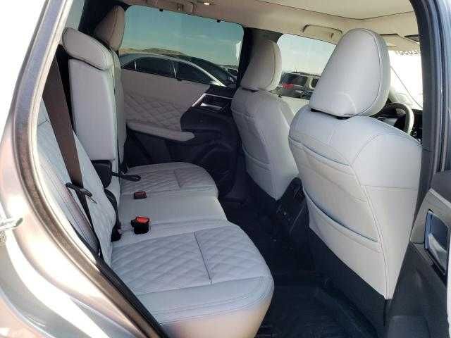 2023 Mitsubishi Outlender SEL Plug-in  Плагін гібрид Вперше!