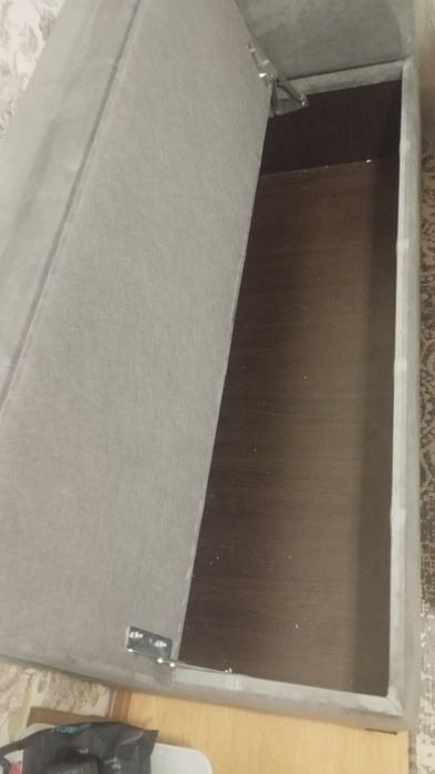 Продаю мягкий диван для кухни