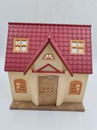 Sylvanian Families Przytulny domek wiejski z czerwonym dachem