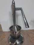 Máquina de sumos manual toda em INOX nova