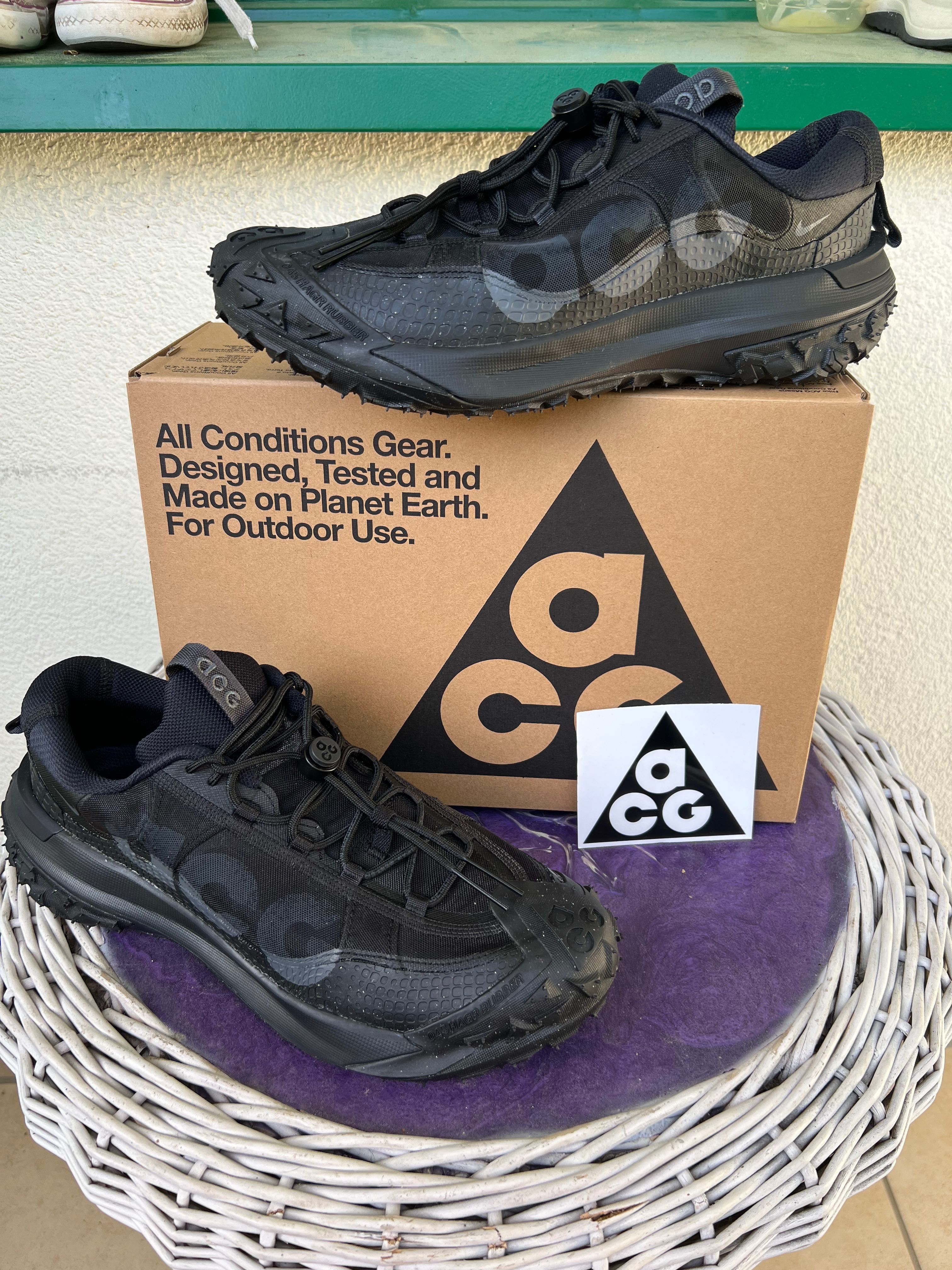 Nike ACG mountain fly 2