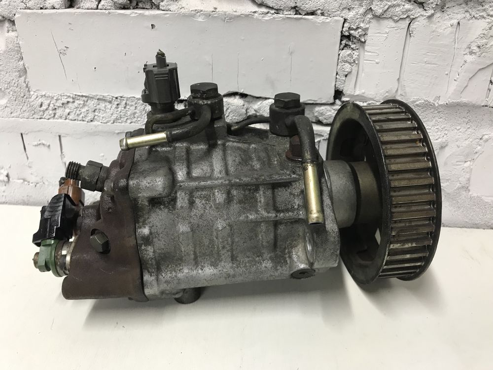 Тнвд avensis Verso Corola PREVIA RAV 4 2.0 D4D паливний 22100-27010