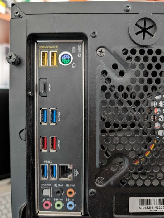 Caixa ATX + Motherboard + Processador AMD + Memorias DDR4