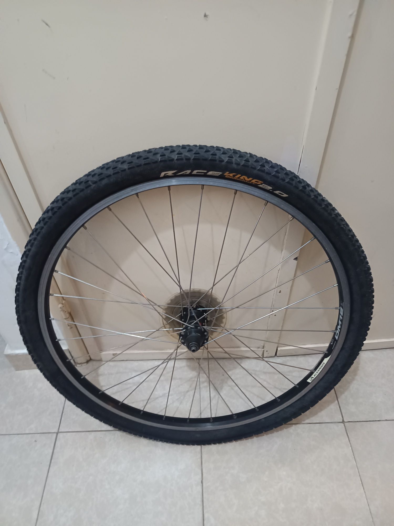 2 Rodas de bicicleta aro 26x2.0 com pneus com cassete 8 velocidades