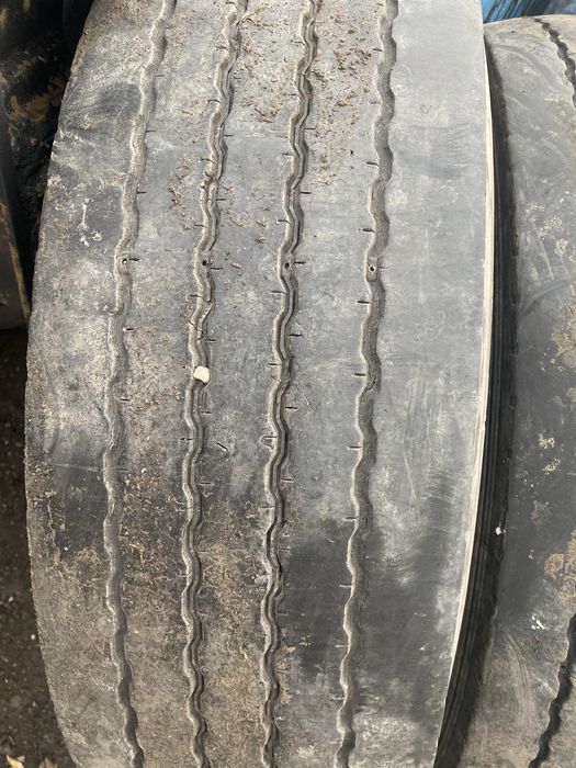 295/80 R 22,5 продам .