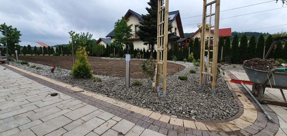 Ogrody/Wycinka Drzew/Sprzatanie Posesji /Projekty