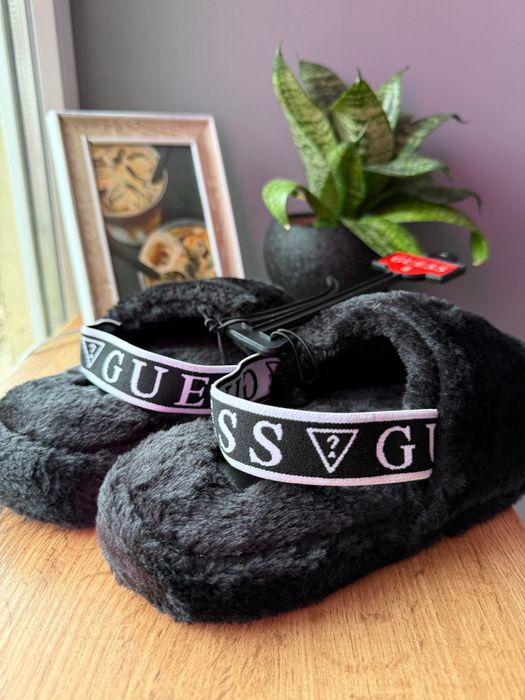 Капці на хутрі Guess
