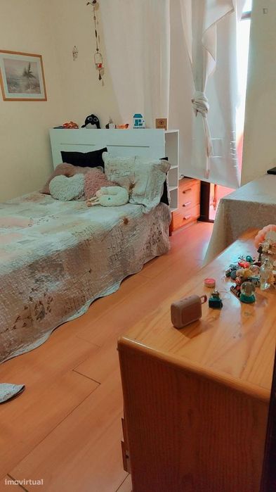 248141 - Quarto de casal em apartamento de 3...