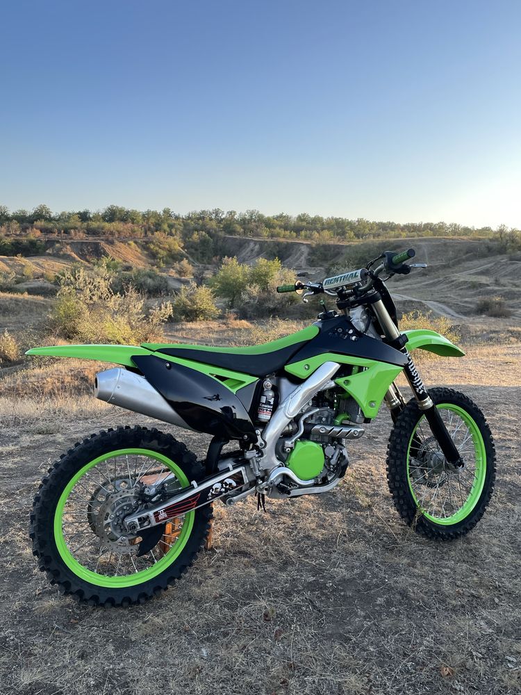 Kawasaki kx250f кросовий