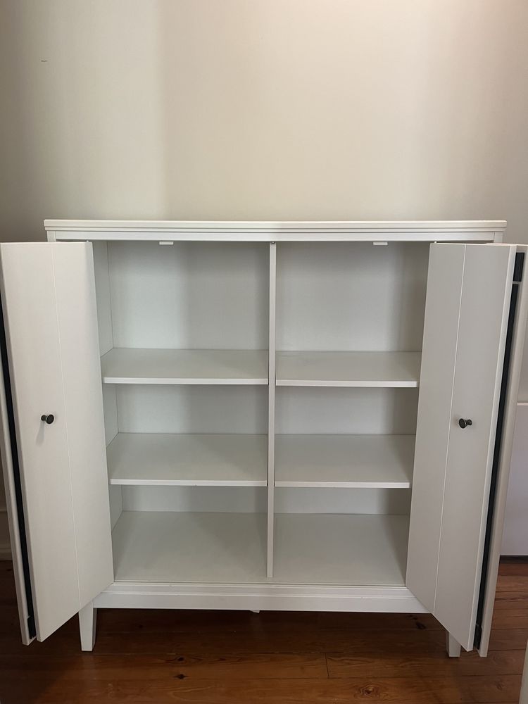 IKEA IDANÄS cabinet with bi-folding doors