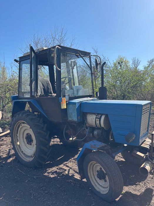 Трактор т 25 на ходу з плугом, + торг