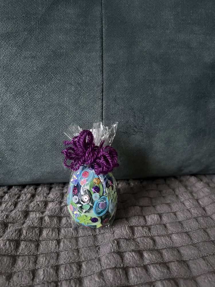 Duże jajko wykonywane stylem quilling nowe