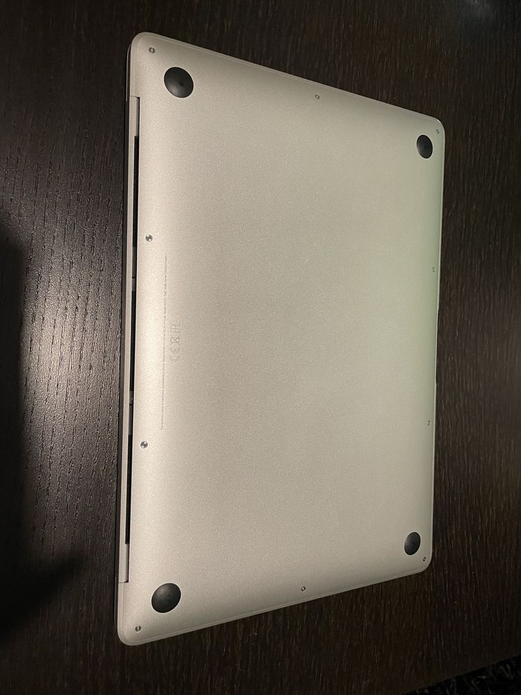 2020 Apple Macbook Air com Apple M1 chip