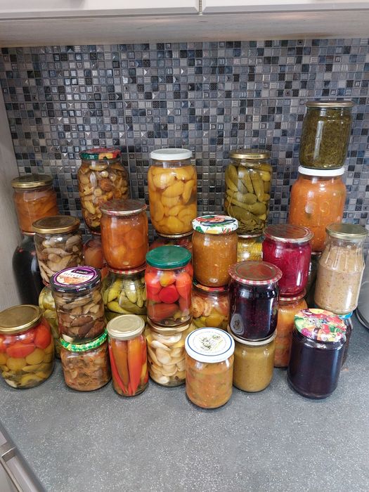 Консервація,лечо,баклажани,борщ.заправка,гриби,помідори,аджика