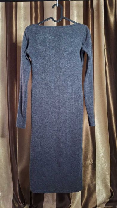 Тепла довга сукня