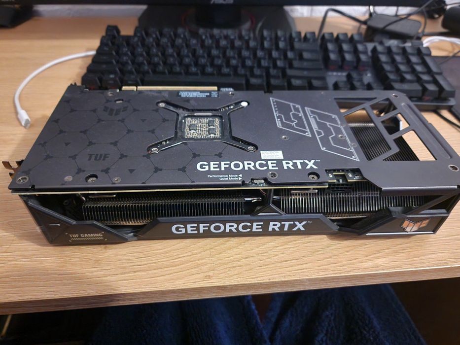 Asus PCl-Ex GeForce RTX 4070 Ti TUF Gaming OC Edition 12 GB