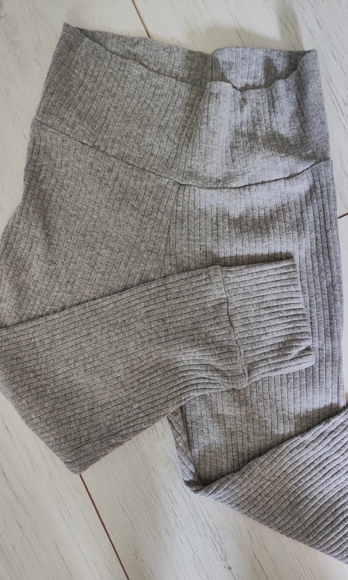 Body niemowlęce prążkowane kopertowe + prążkowane getry Lupilu 86/92
