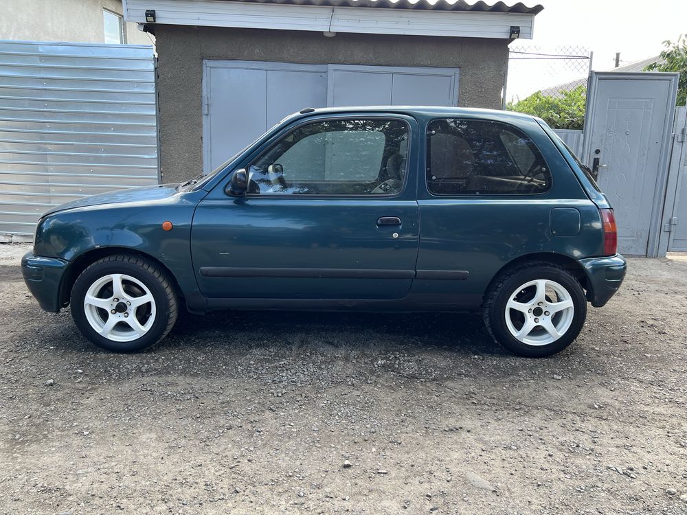 Продам Nissan Micra K11