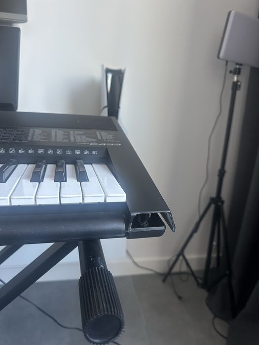 Синтезатор Yamaha PSR-E433 + педаль + стійка