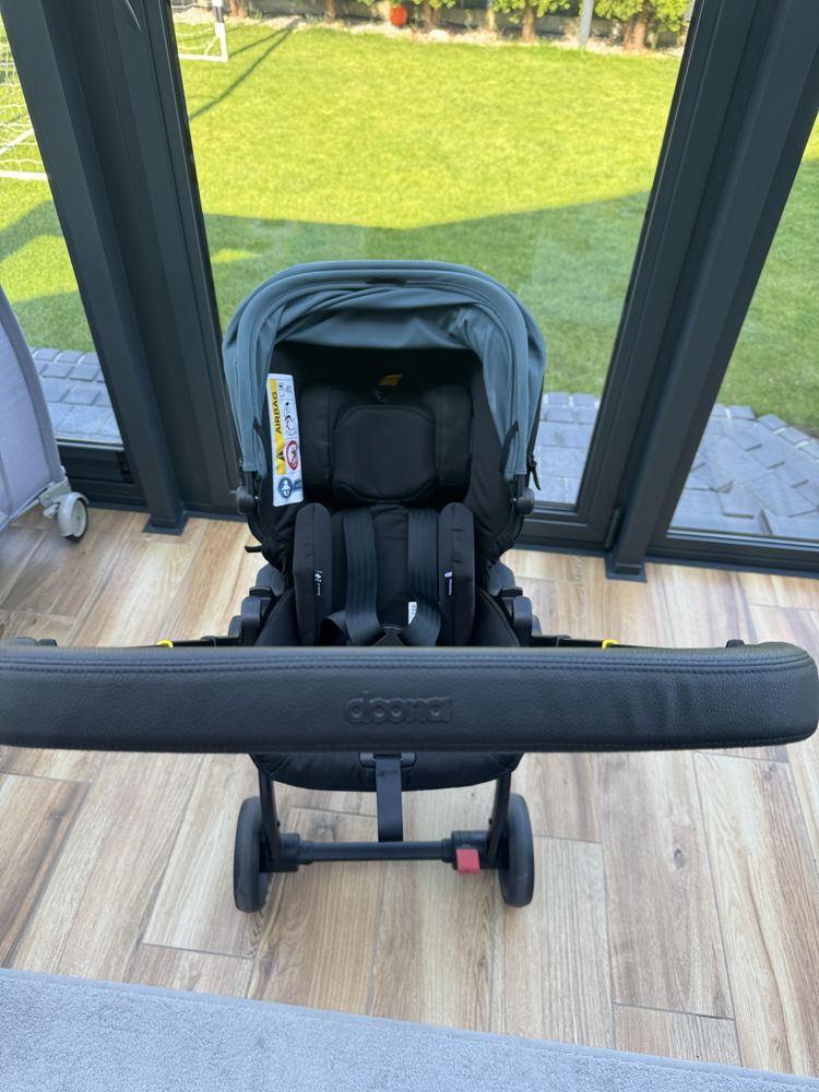 Doona IKS najnowszy Mobilny fotelik samochodowy Doona X - Nitro Black