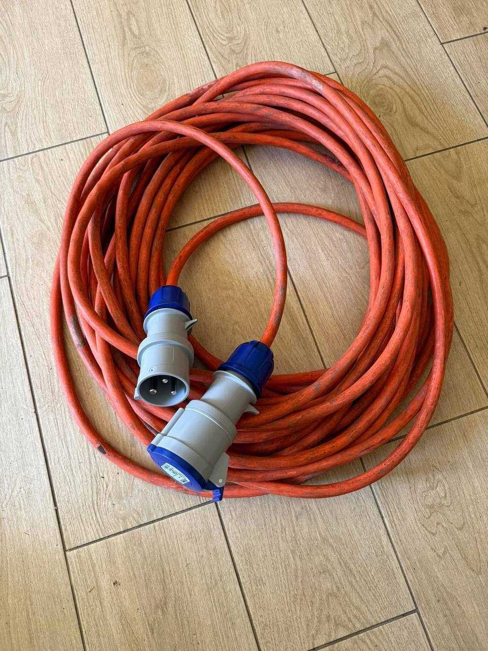 Extensão de 6mm com 30 metros com fichas de 32 Amperes..