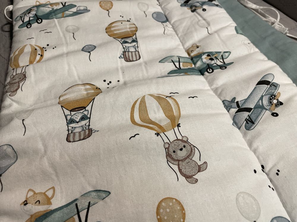 Ochraniacz i prześcieradło do łóżeczka 60x120 Baby Boom – zestaw