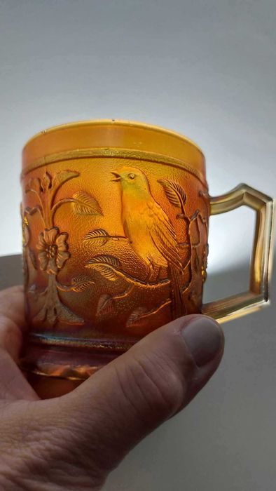 Caneca de vidro "Carnival Glass"