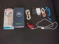Zadbana Motorola G52 z dodatkami