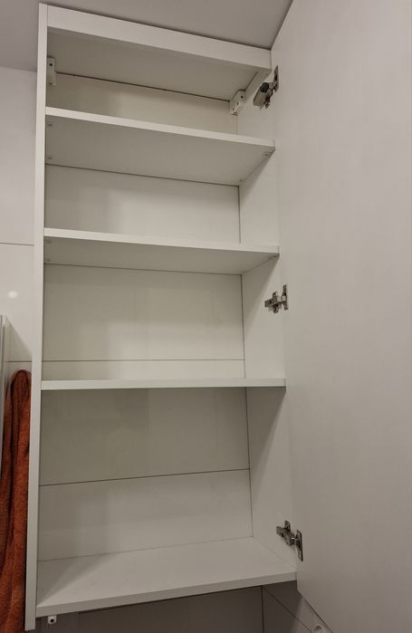 Szafka łazienkowa wisząca