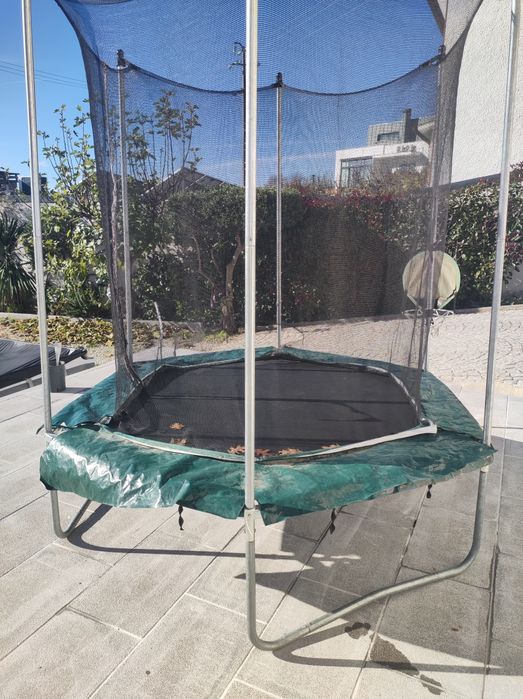 Trampolim sem ferrugem