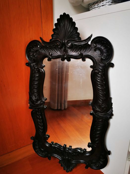 Espelho antigo com moldura em madeira 90x50cm