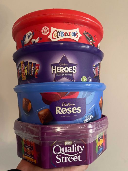 Celebrations Heroes Roses Quality Street cukierki 550 gram