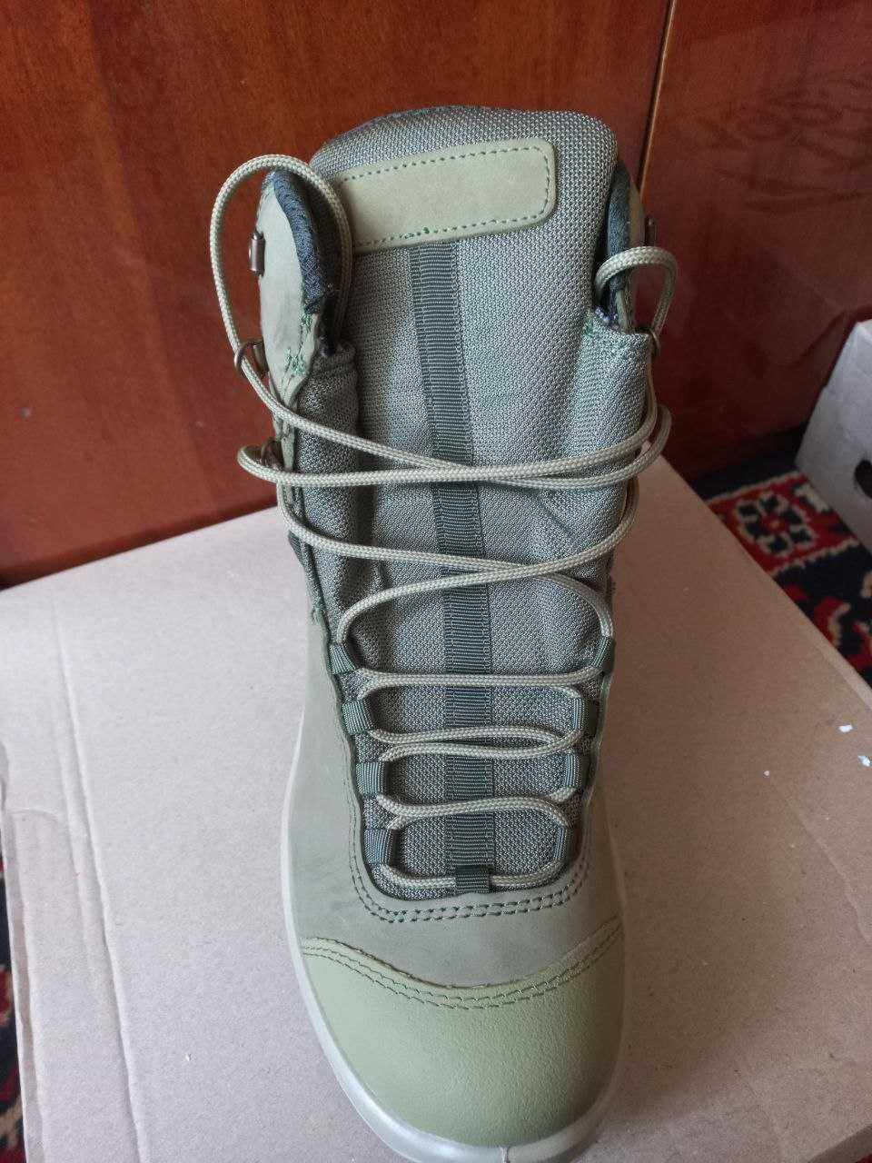 Продам новые берцы