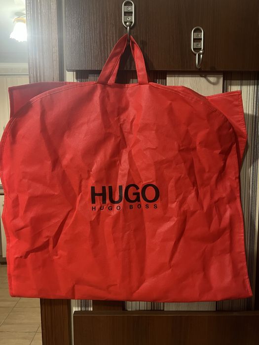 Сумка Чохол для одягу Hugo Boss
