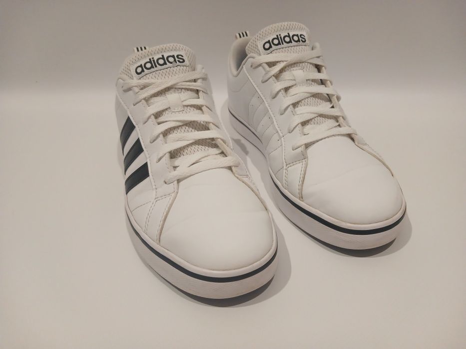 Мужские-Кроссовки-Adidas