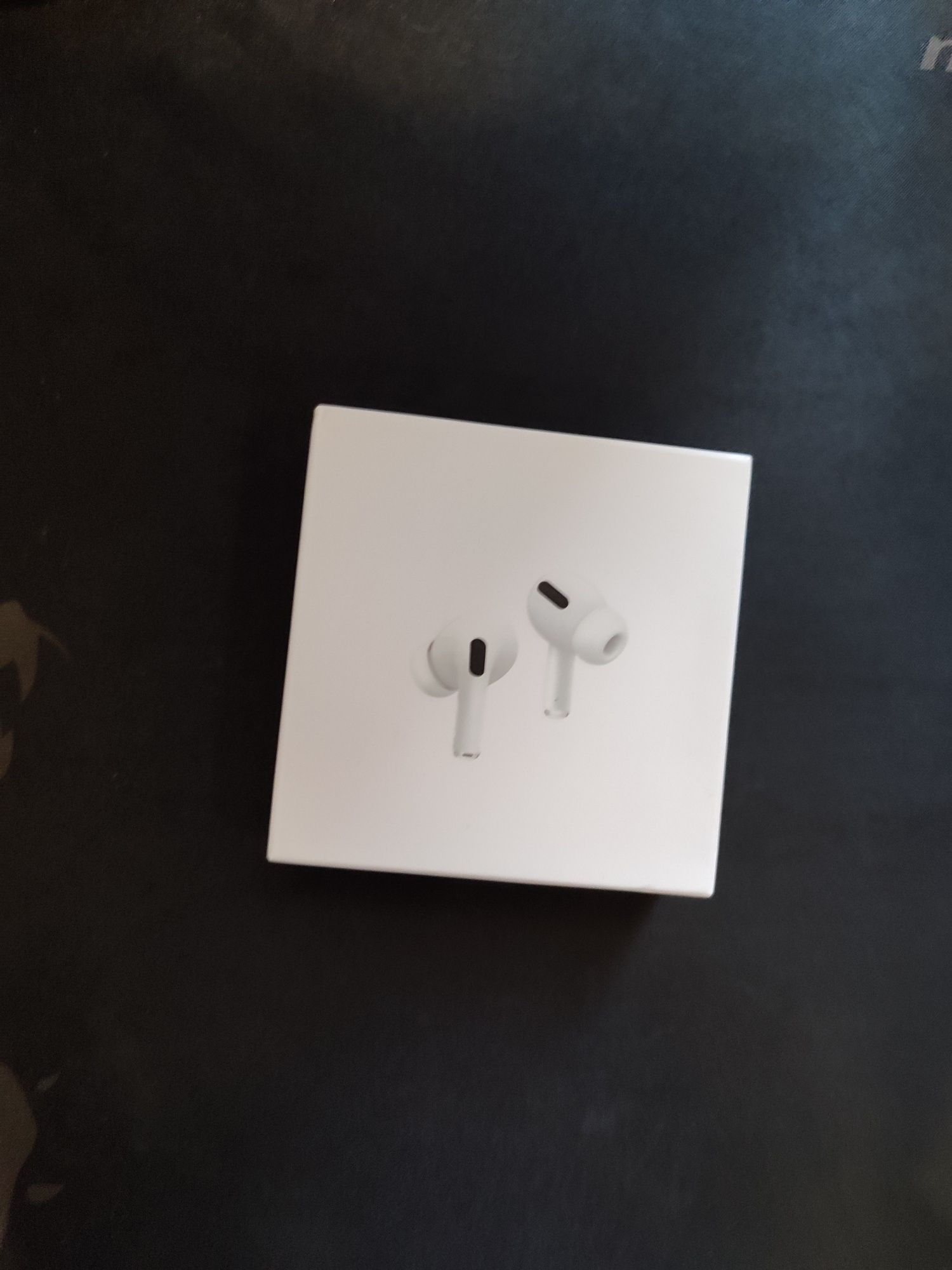 Наушники airpods