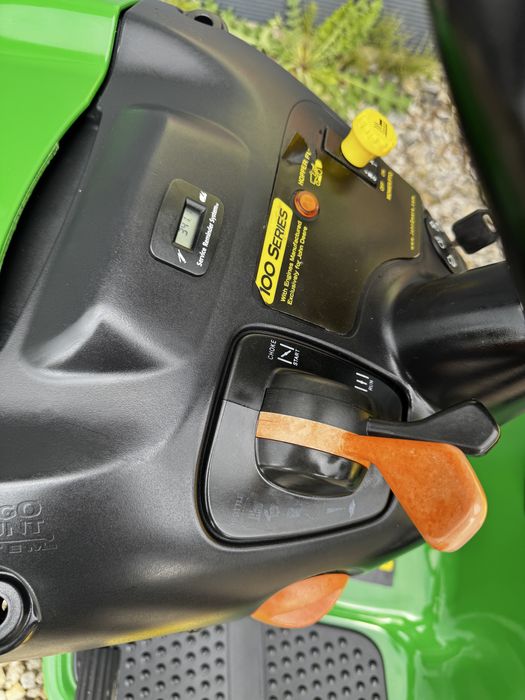 Traktorek kosiarka John Deere X130R X155R