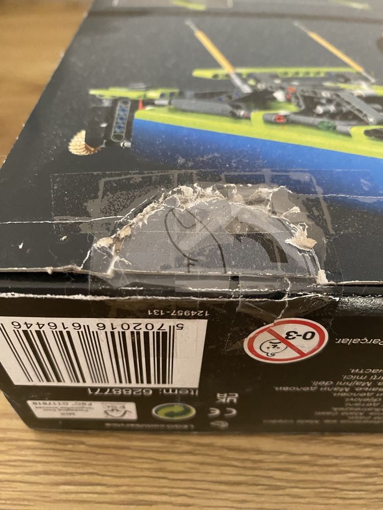 Lego technic 42105 katamaran