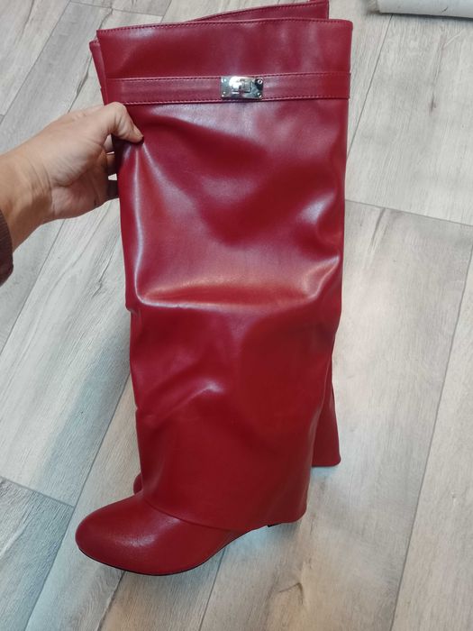 (38/39) Czerwone Kozaki kowbojki na koturnie, NOWE