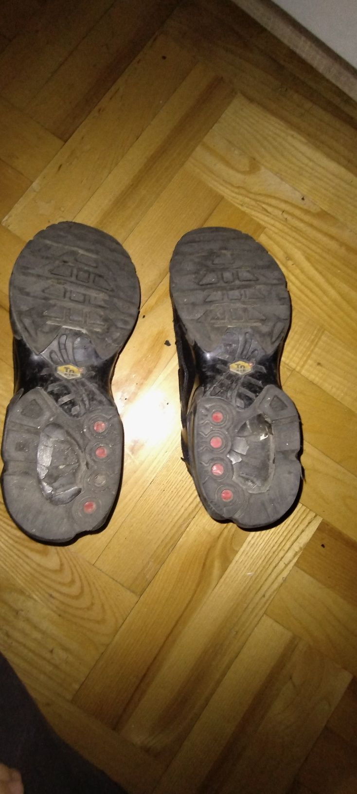 Nike tn w dobrym stanie dorzucam nowe czarne sznurówki