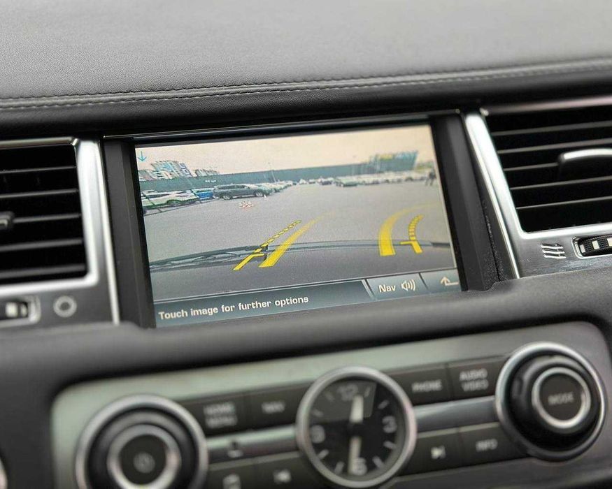 Land Rover Range Rover Sport

  Land Rover Range Rover Sport